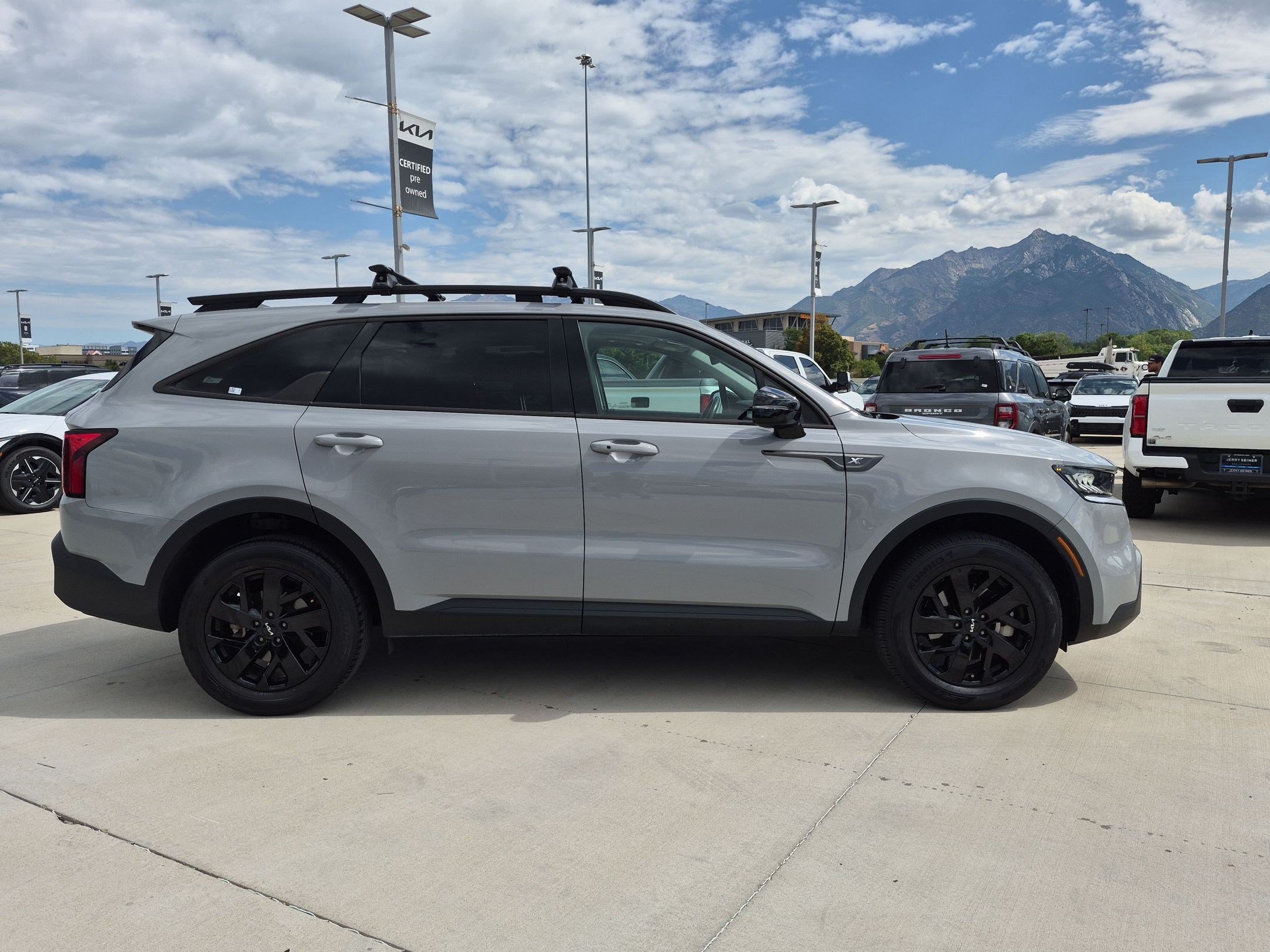 Certified 2023 Kia Sorento S w/ Panoramic Sunroof Package AWD/4WD image 6
