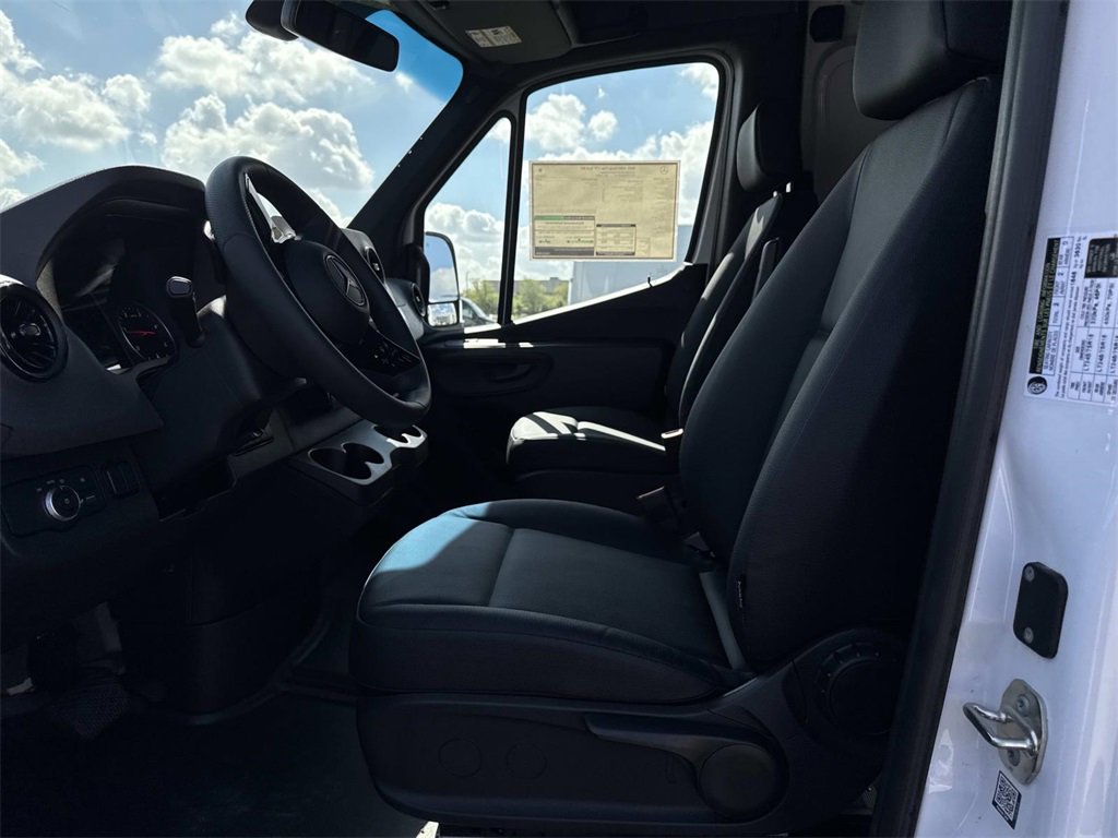 New 2025 Mercedes-Benz Sprinter 2500 image 16