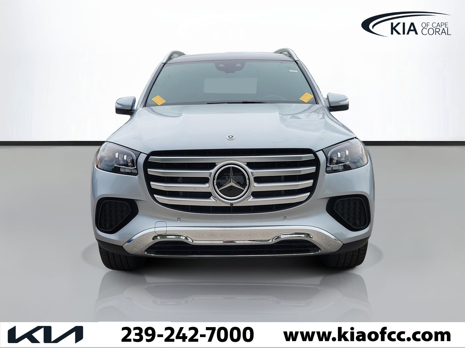 Used 2026 Mercedes-Benz GLS 450 4MATIC image 2