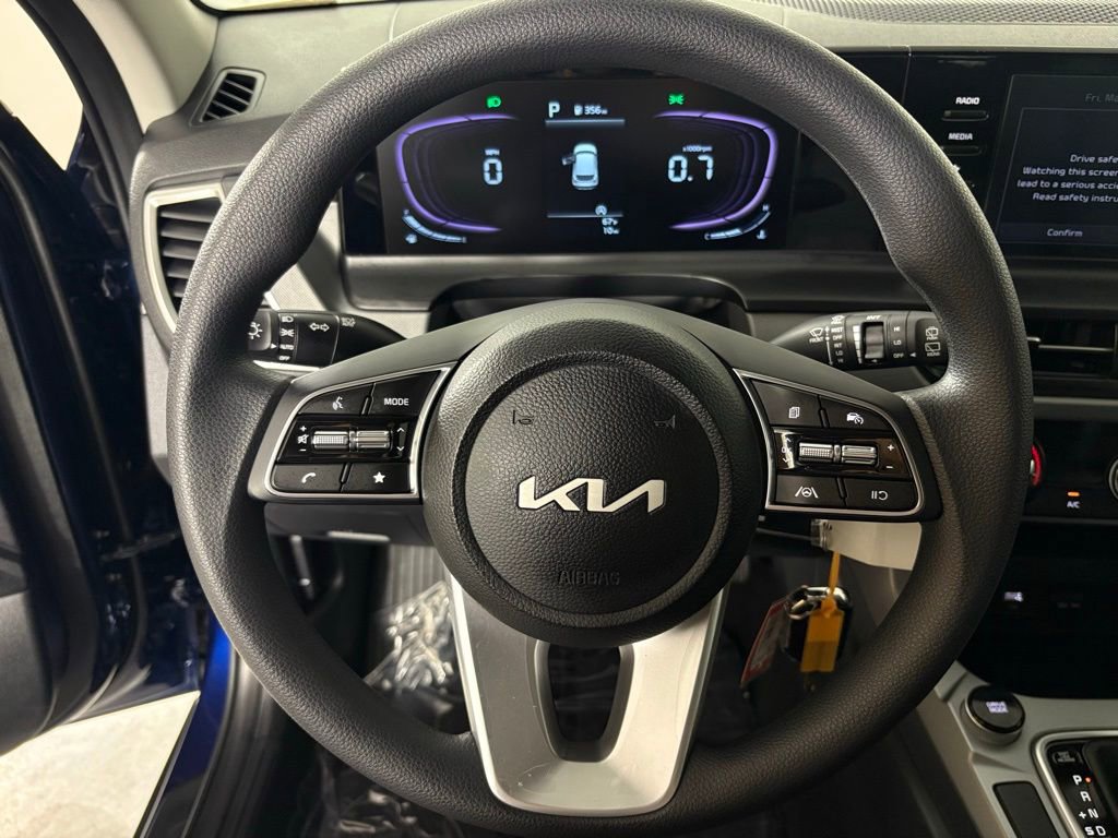 New 2026 Kia Seltos LX image 18