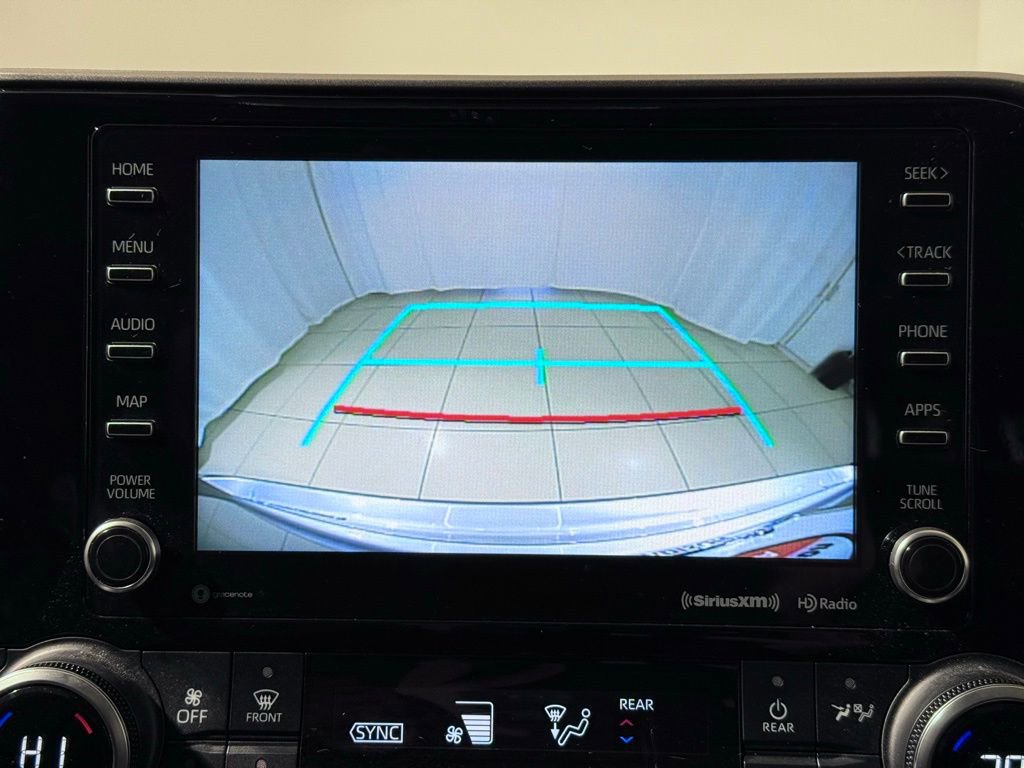 Used 2022 Toyota Highlander XLE image 31