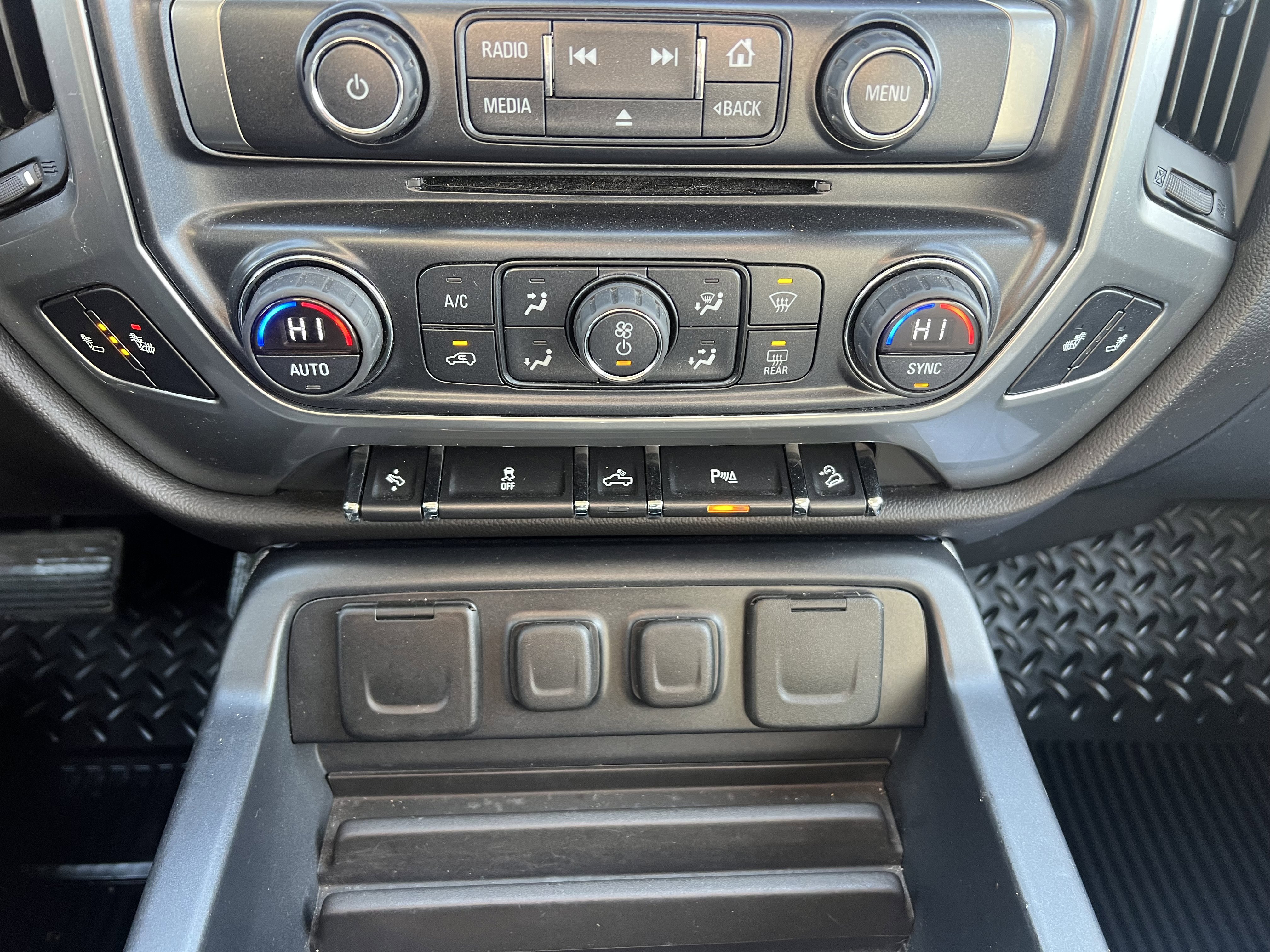 Used 2016 Chevrolet Silverado 1500 LT w/ LT Convenience Package image 22