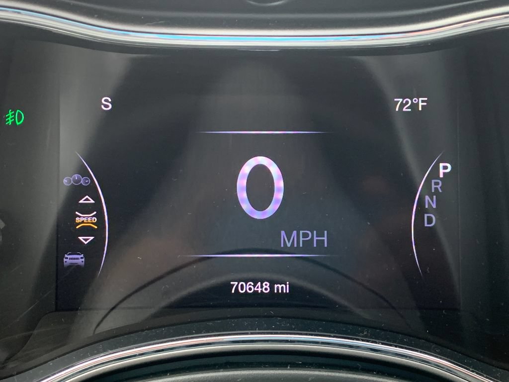 Used 2020 Jeep Grand Cherokee Altitude AWD/4WD image 30