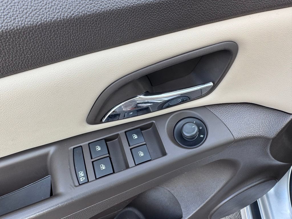Used 2014 Chevrolet Cruze LT w/ Enhanced Safety Package FWD image 21