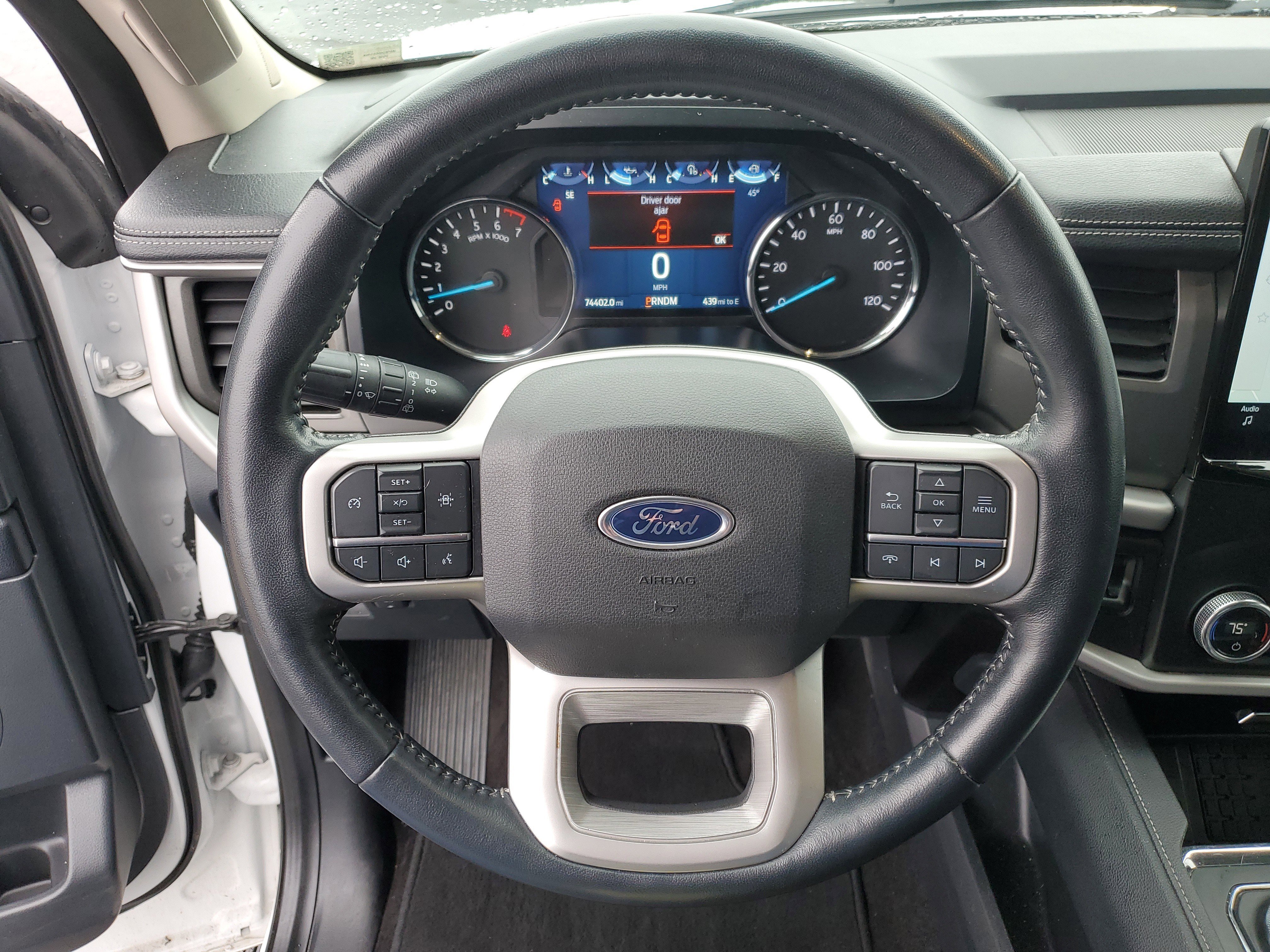 Used 2023 Ford Expedition Max XLT image 24