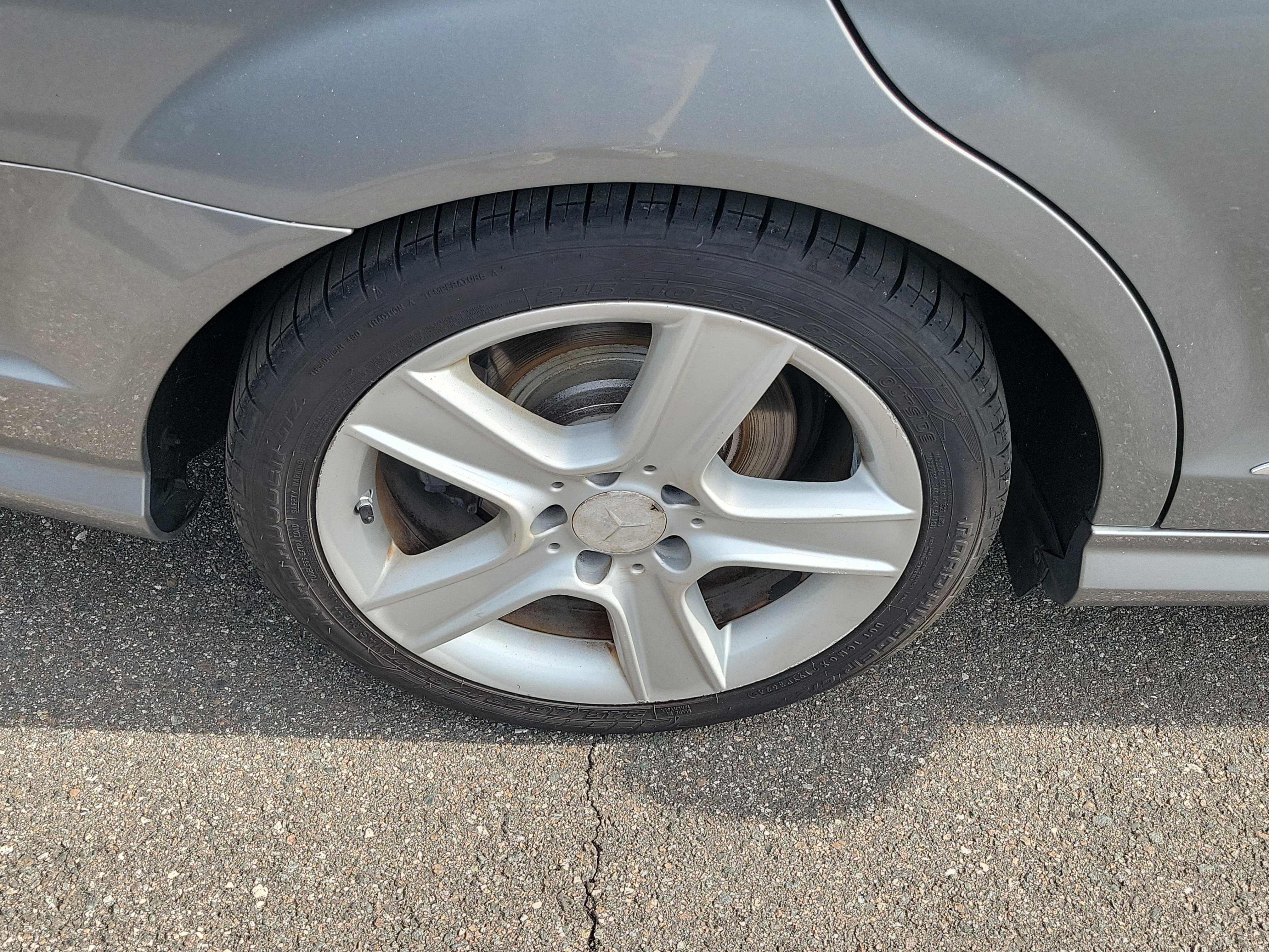 Used 2010 Mercedes-Benz C 300 Sedan image 40
