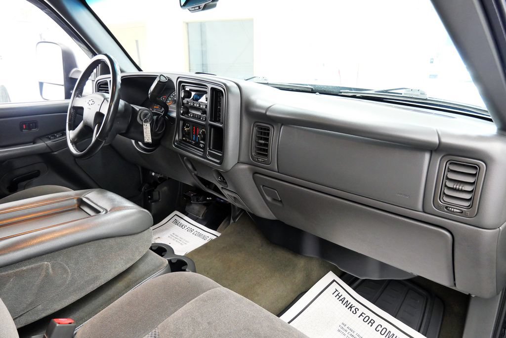 Used 2007 Chevrolet Silverado 3500 LT AWD/4WD image 16
