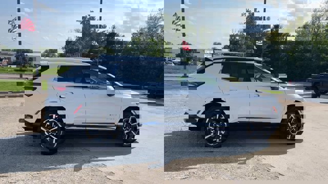 New 2025 Chevrolet Equinox EV LT image 9