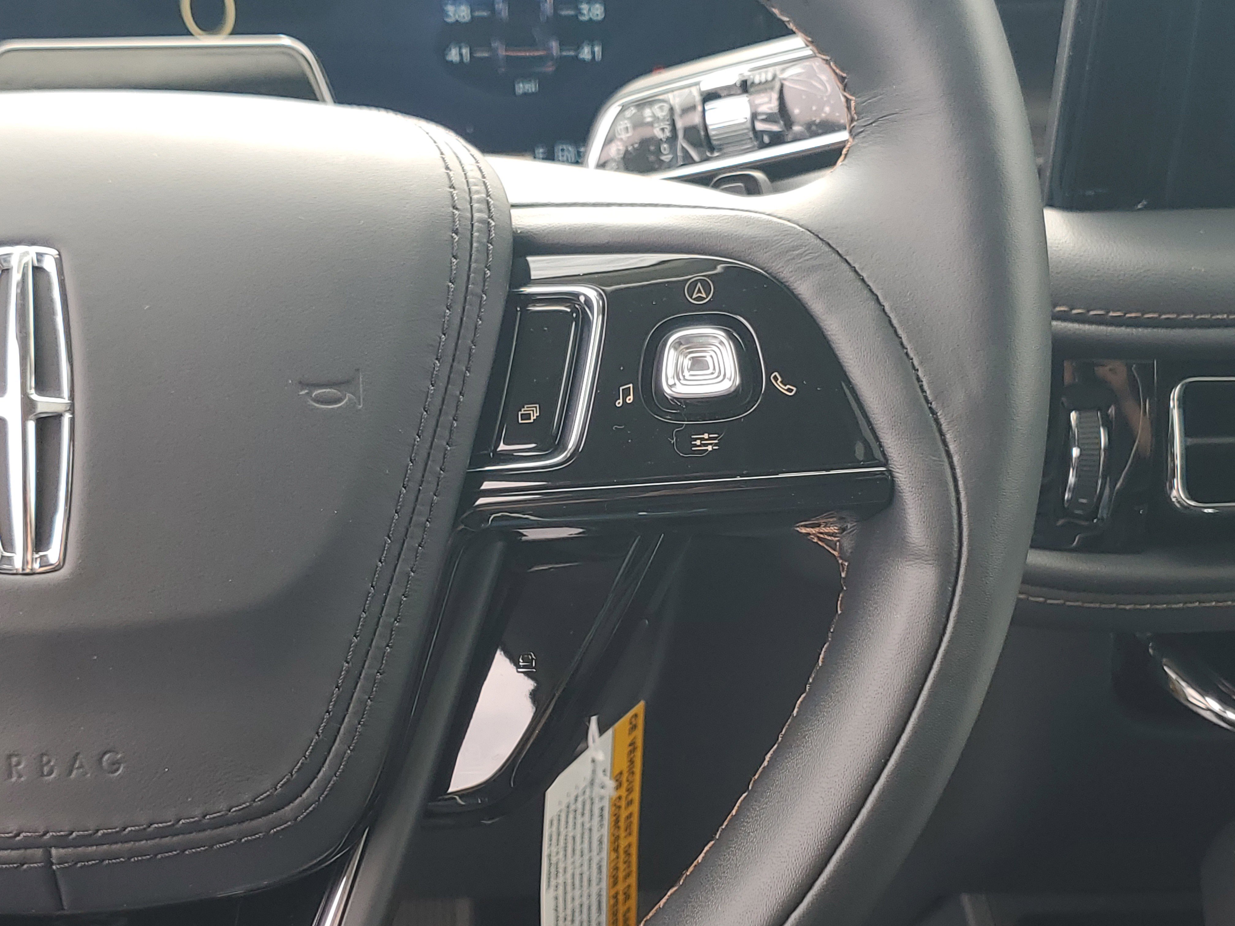 New 2026 Lincoln Aviator Reserve AWD/4WD image 17