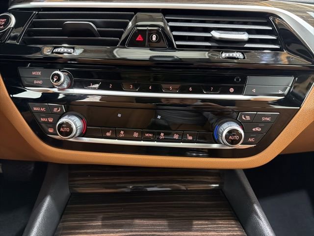 Certified 2023 BMW 530i xDrive w/ Premium Package AWD/4WD image 36