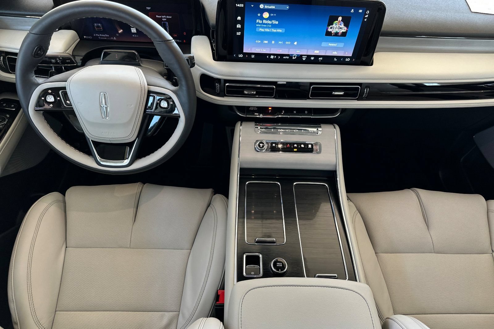 New 2025 Lincoln Aviator Reserve w/ Equipment Group 201A AWD/4WD image 12