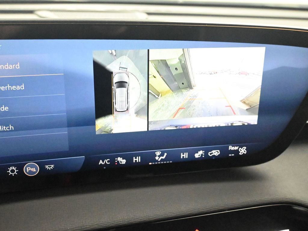 Used 2025 Buick Enclave Preferred w/ Power Package image 39