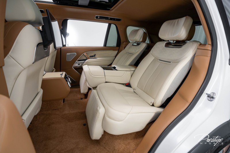 Used 2023 Land Rover Range Rover SV image 47