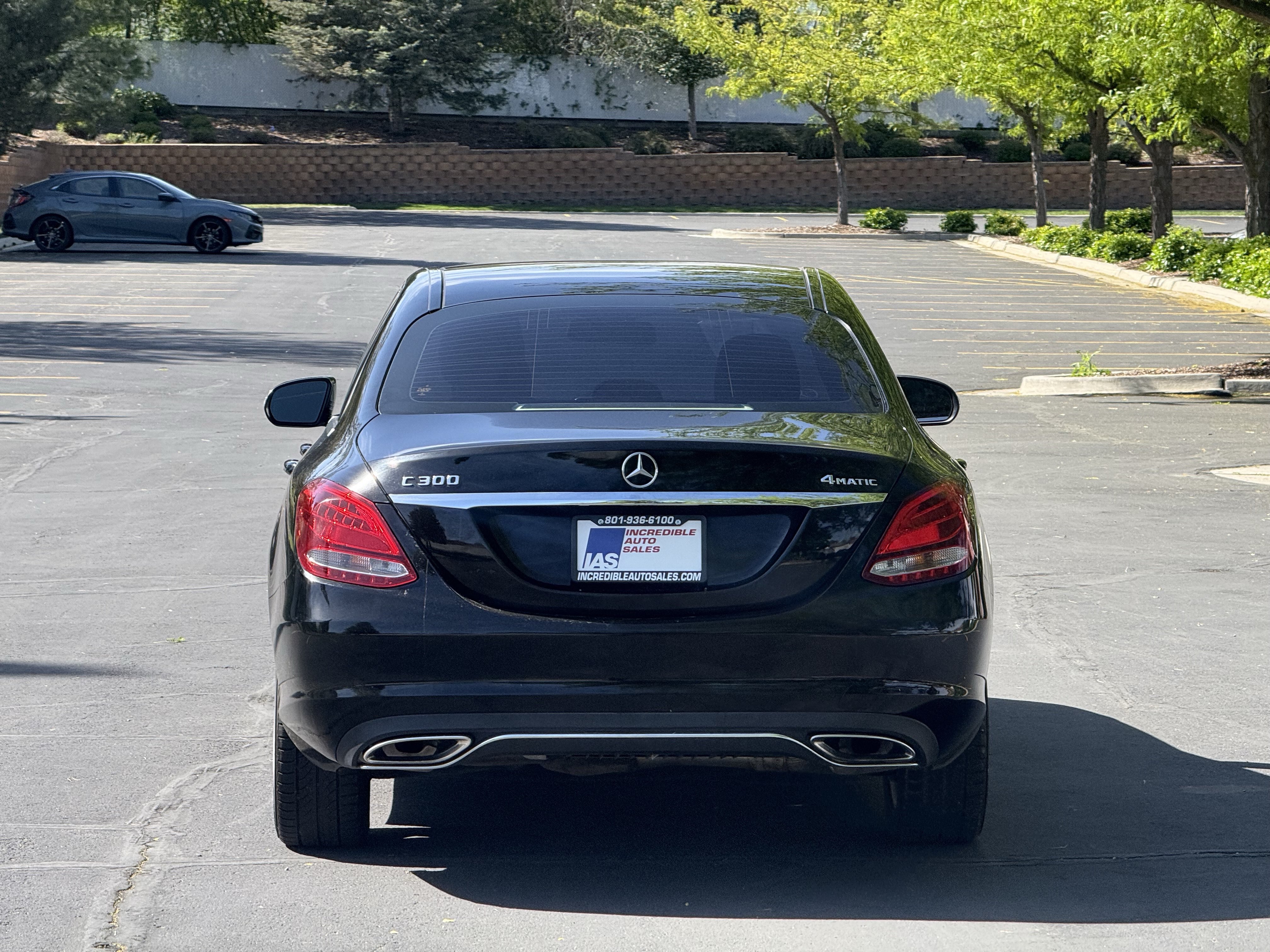 Used 2015 Mercedes-Benz C 300 4MATIC Sedan image 5