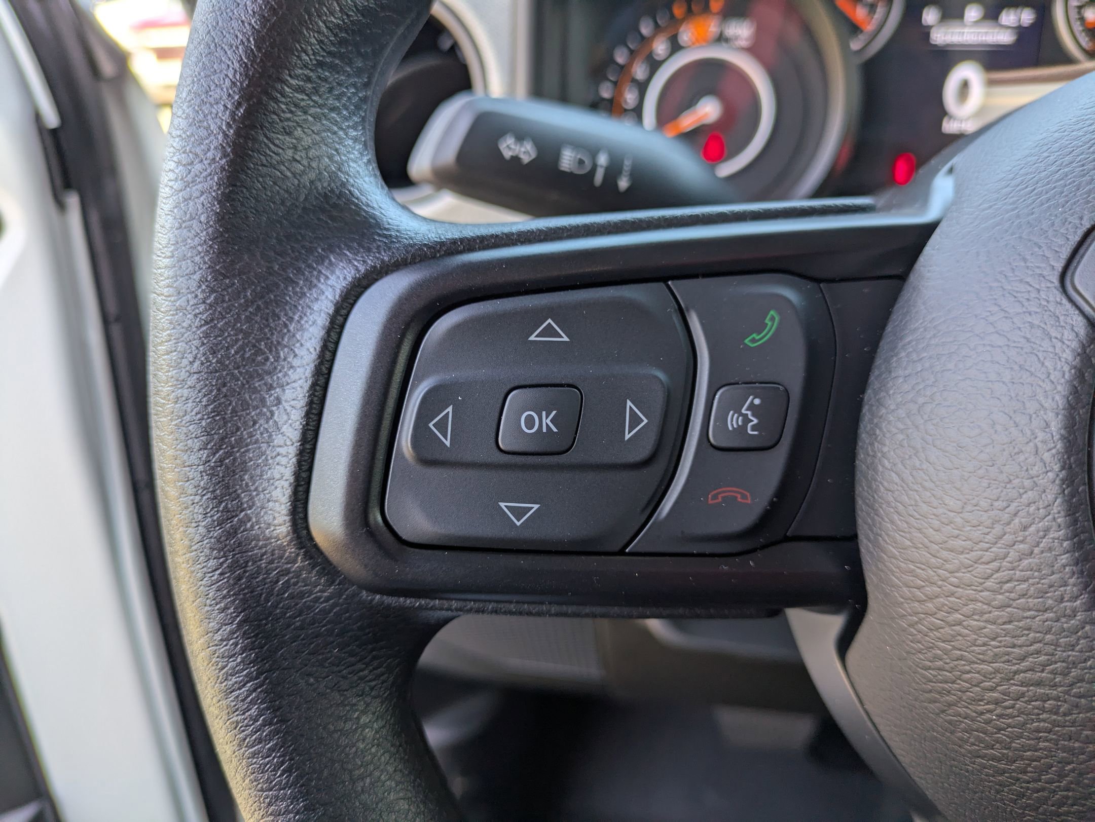 Used 2025 Jeep Wrangler Sport image 18