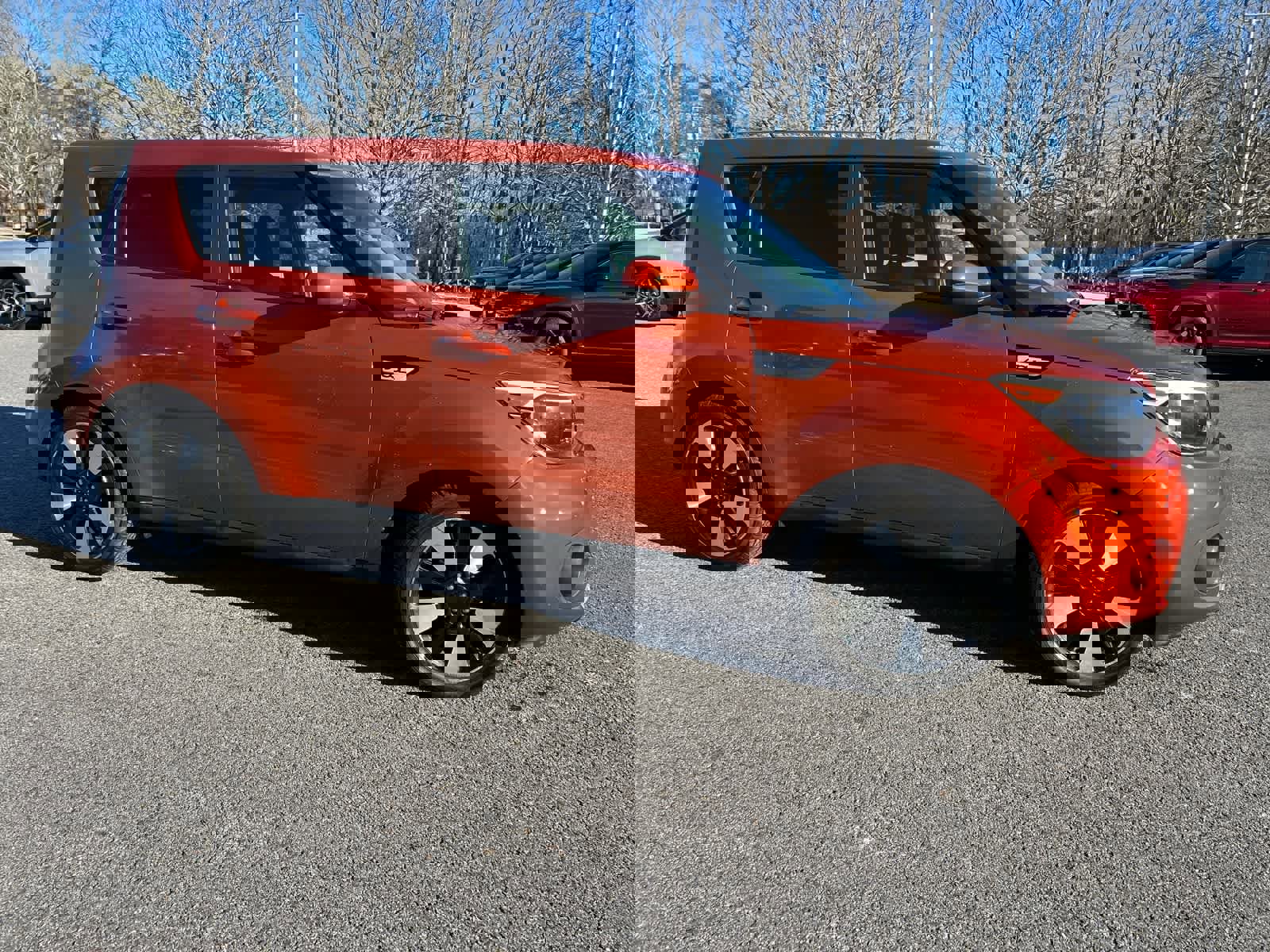 Used 2018 Kia Soul + image 4