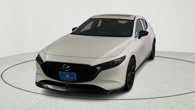 New 2026 MAZDA MAZDA3 Hatchback w/Premium Plus Pkg AWD/4WD image 2