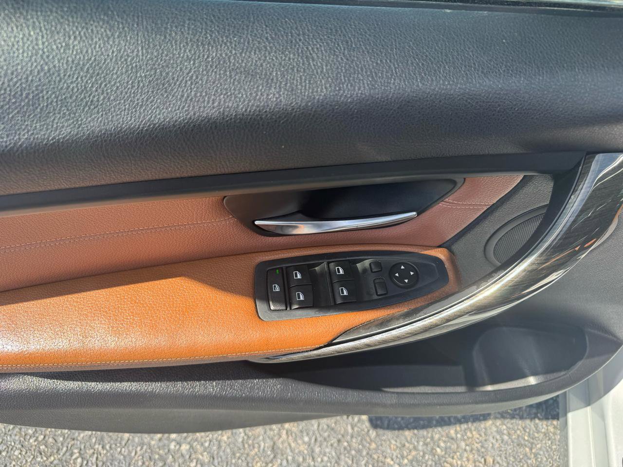 Used 2012 BMW 328i 4dr Sdn 328i RWD image 15