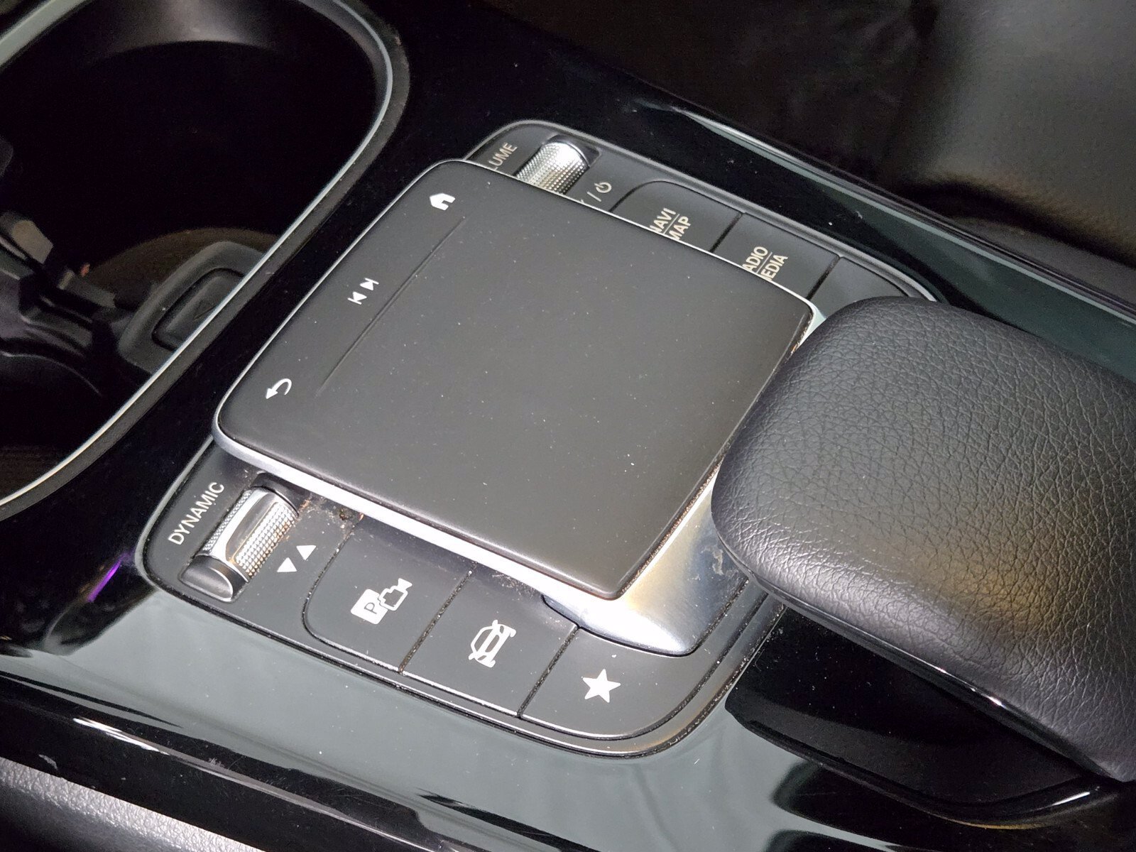 Used 2023 Mercedes-Benz CLA 250 image 31
