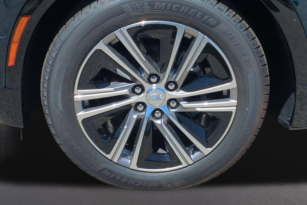 New 2026 Cadillac Lyriq Luxury AWD/4WD image 16