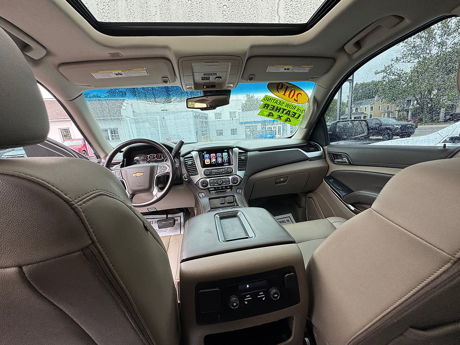 Used 2019 Chevrolet Tahoe LT w/ Luxury Package AWD/4WD image 23