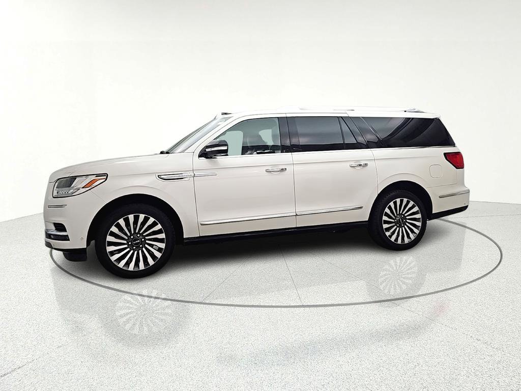 Used 2018 Lincoln Navigator L Reserve w/ Technology Package image 4