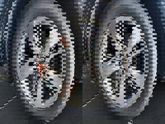 New 2025 Genesis GV70 3.5T Sport image 14