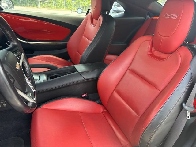 Used 2015 Chevrolet Camaro SS w/ RS Package RWD image 13