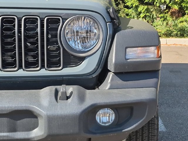 New 2026 Jeep Wrangler Unlimited Sport AWD/4WD image 9