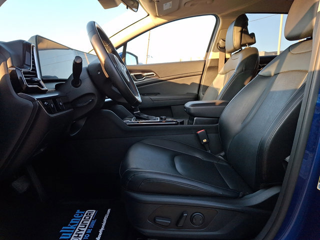 Used 2023 Kia Sportage EX image 13