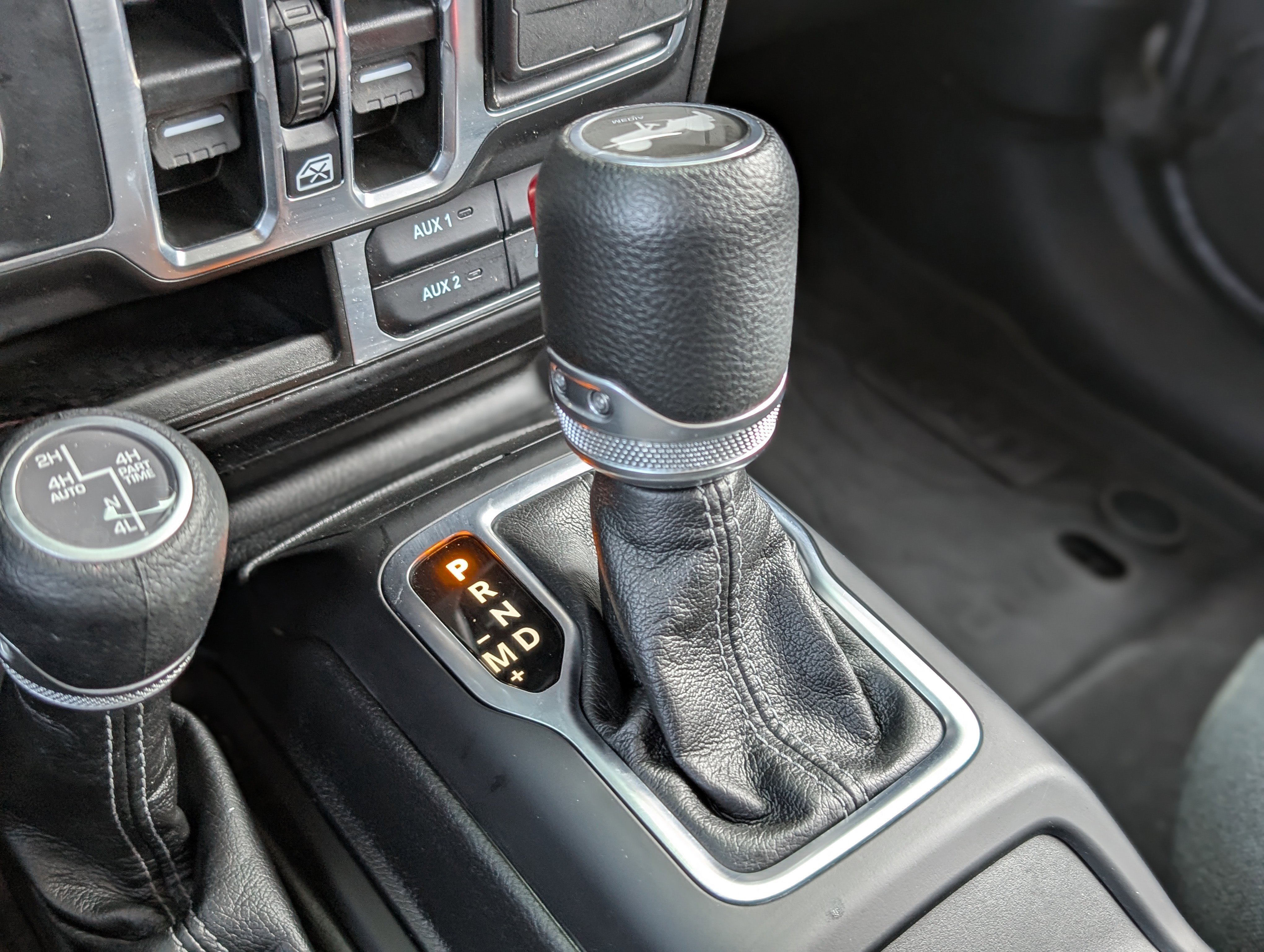 Used 2025 Jeep Wrangler Backcountry image 32