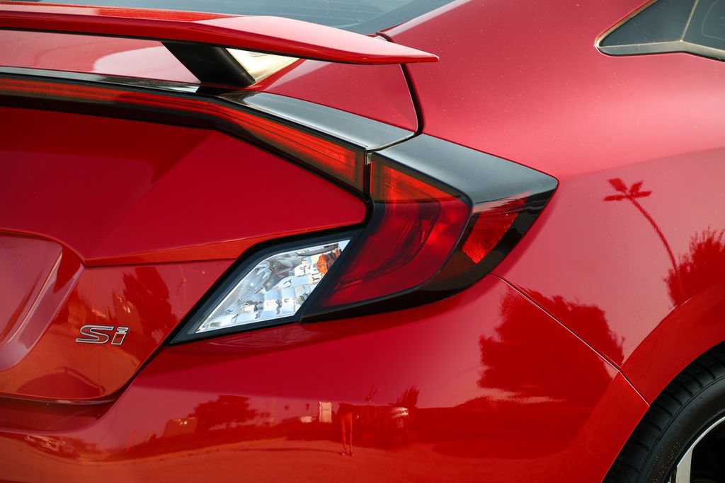 Used 2018 Honda Civic Si image 18