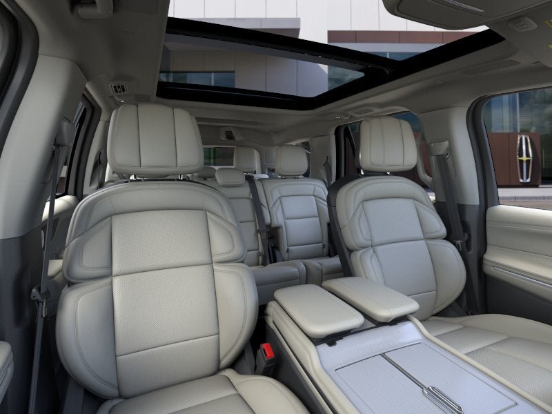 New 2026 Lincoln Navigator Reserve AWD/4WD image 10