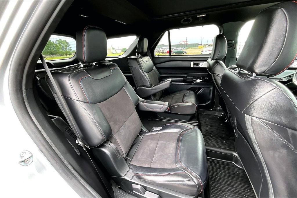 Used 2023 Ford Explorer ST w/ Equipment Group 401A AWD/4WD image 25