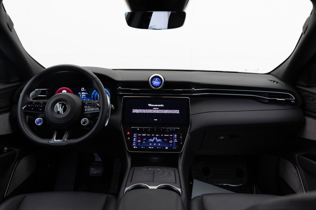 Used 2024 Maserati Grecale GT image 61