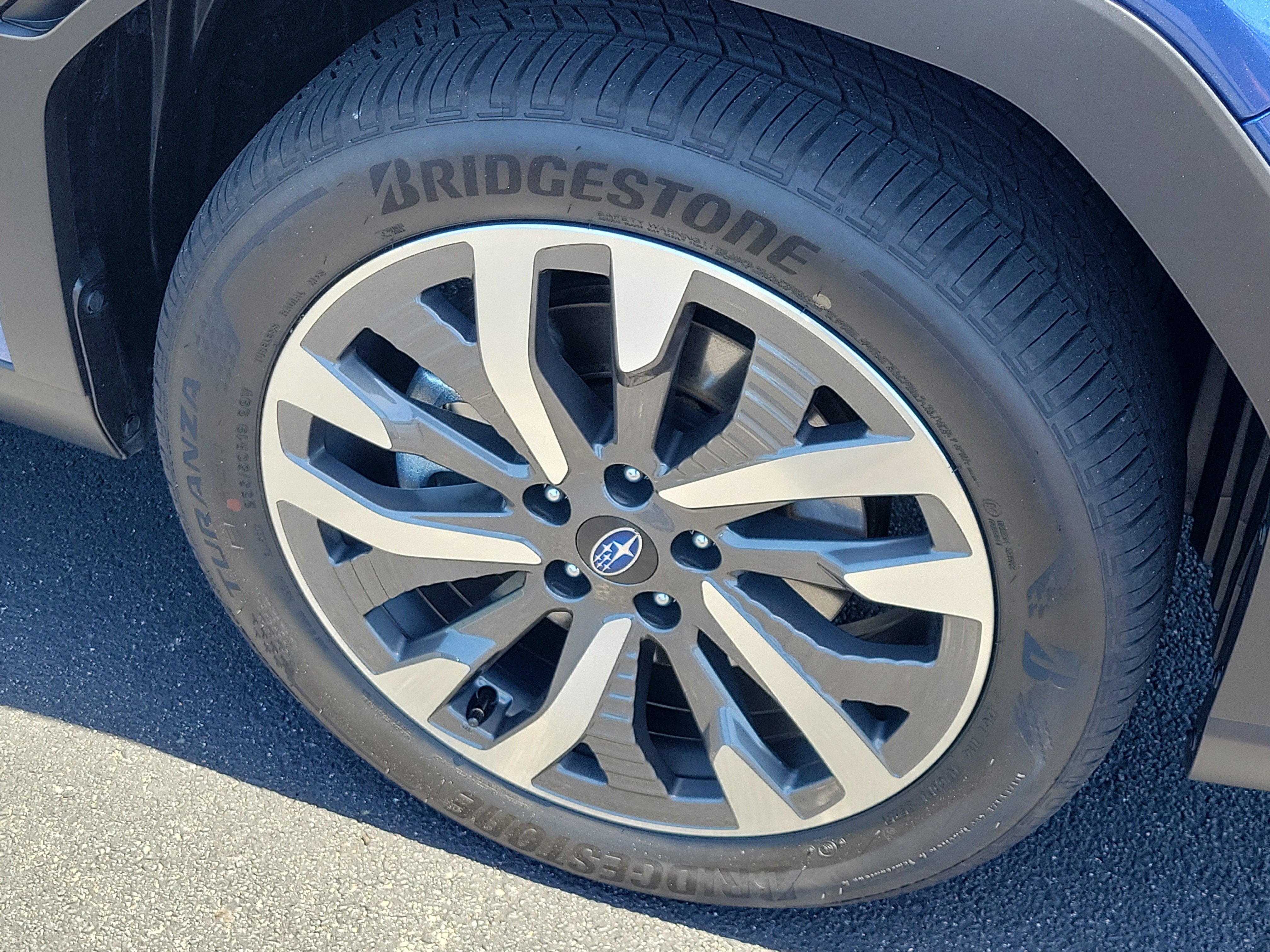 Certified 2025 Subaru Forester Touring AWD/4WD image 8