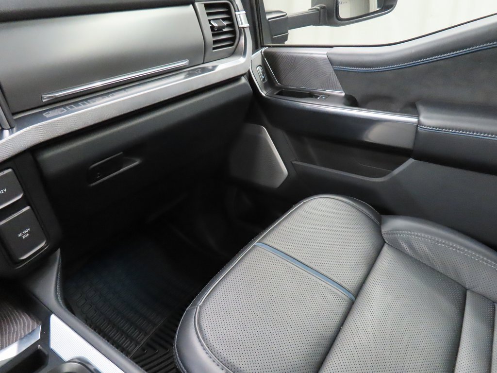 Used 2025 Ford F250 Platinum image 23