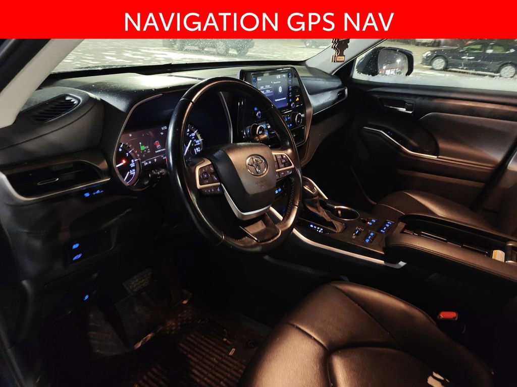 Used 2022 Toyota Highlander XLE image 7