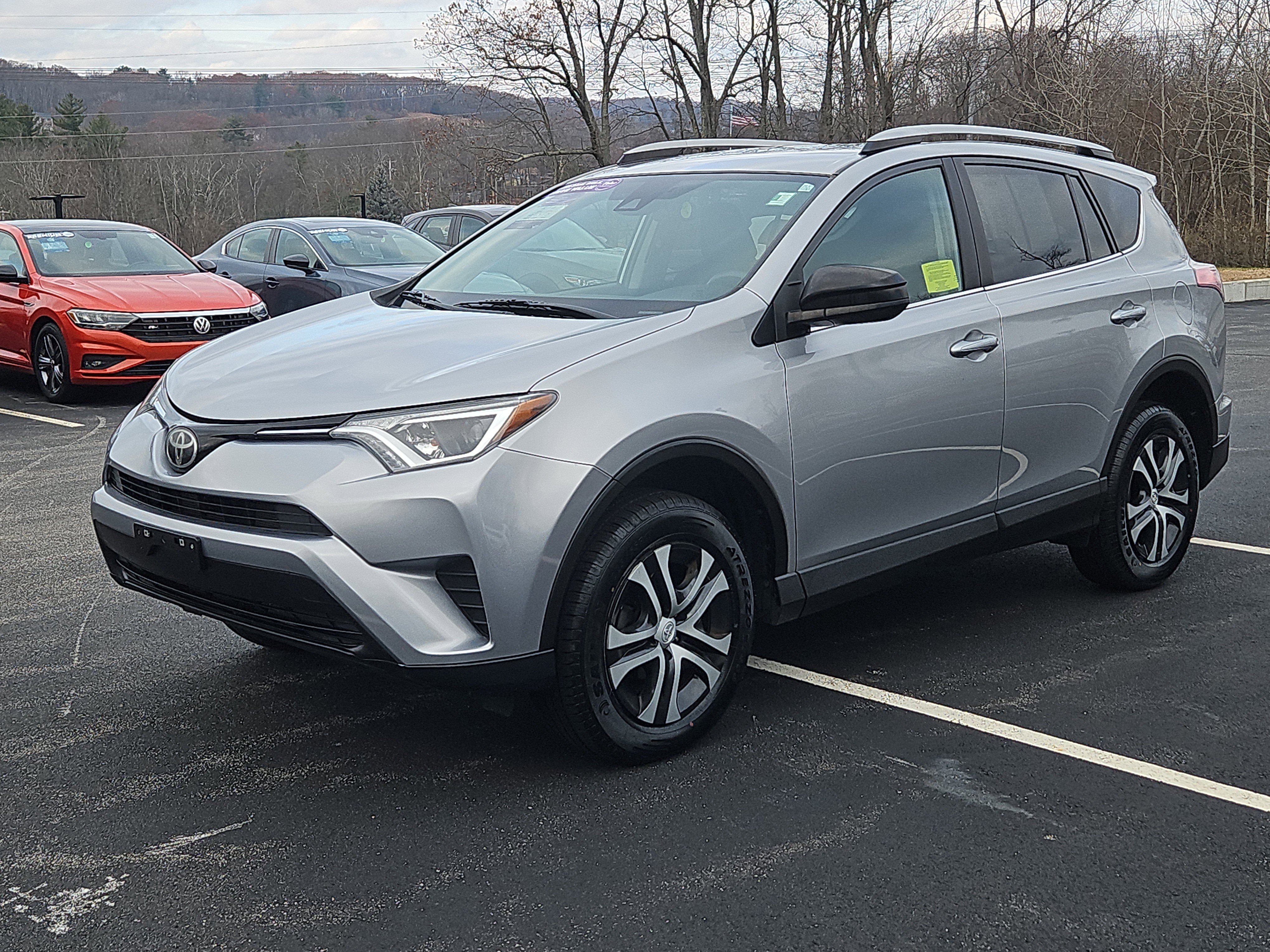 Used 2017 Toyota RAV4 LE image 17