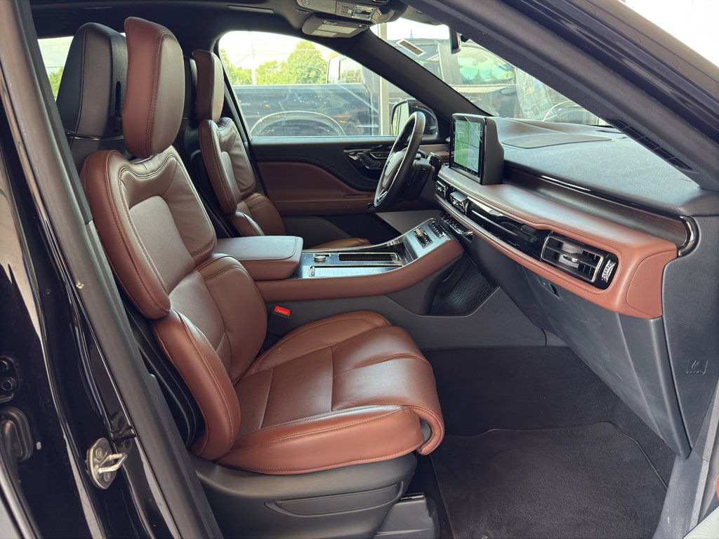 Used 2026 Lincoln Aviator Reserve w/ Equipment Group 201A AWD/4WD image 38