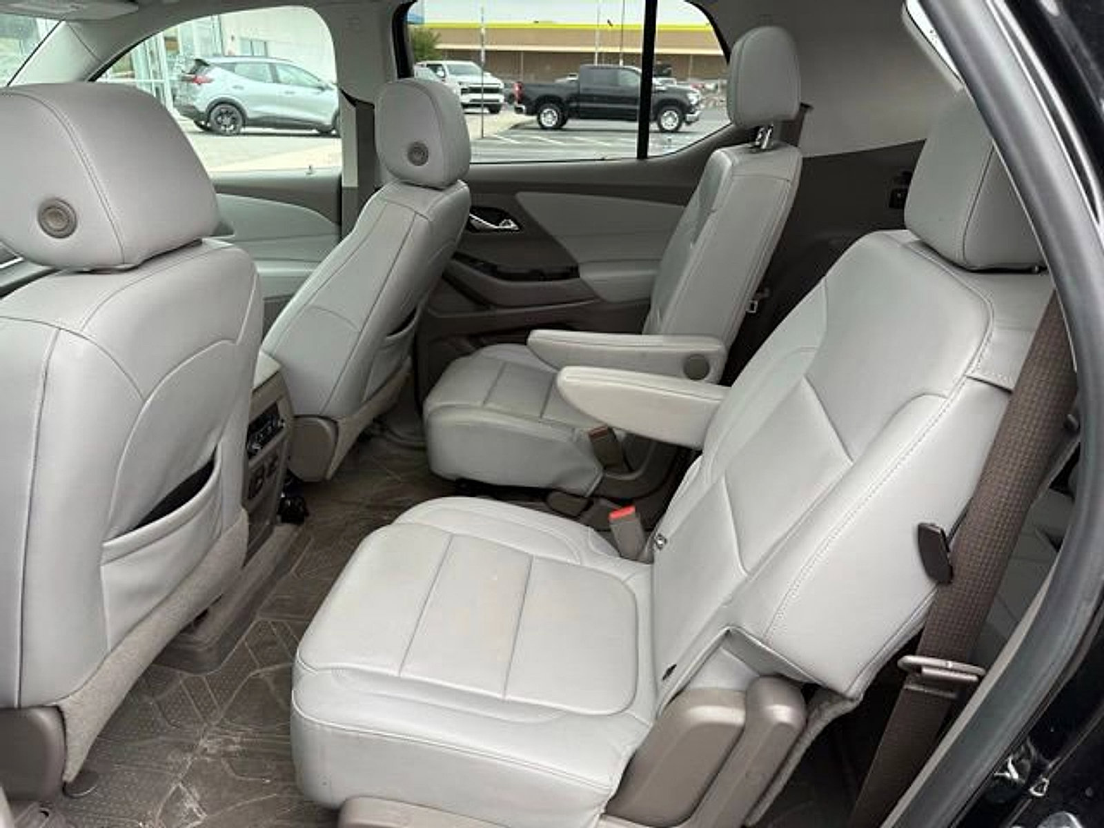 Used 2019 Chevrolet Traverse LT w/ LT Premium Package AWD/4WD image 15
