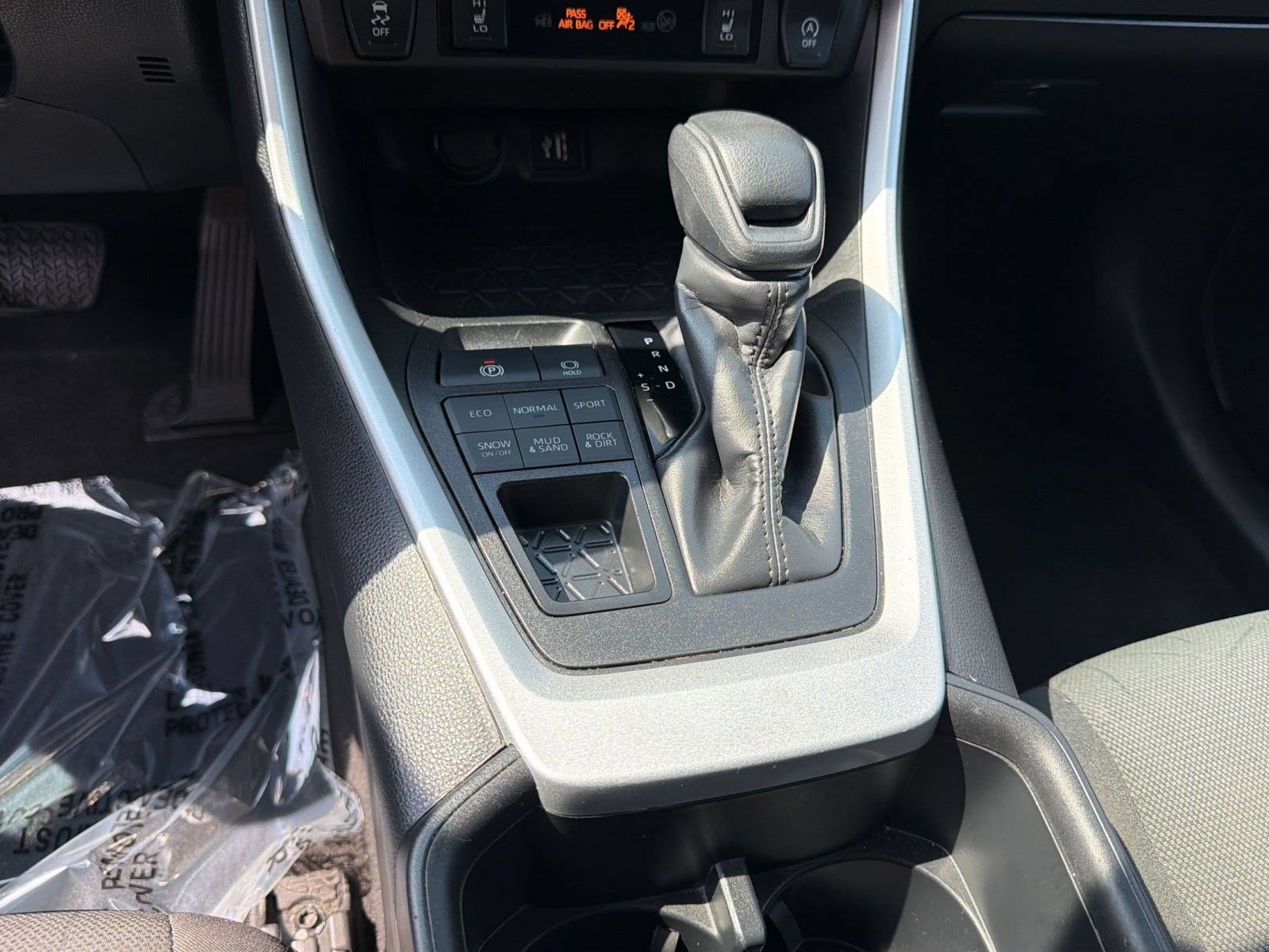 Used 2024 Toyota RAV4 XLE w/ Weather Package AWD/4WD image 16