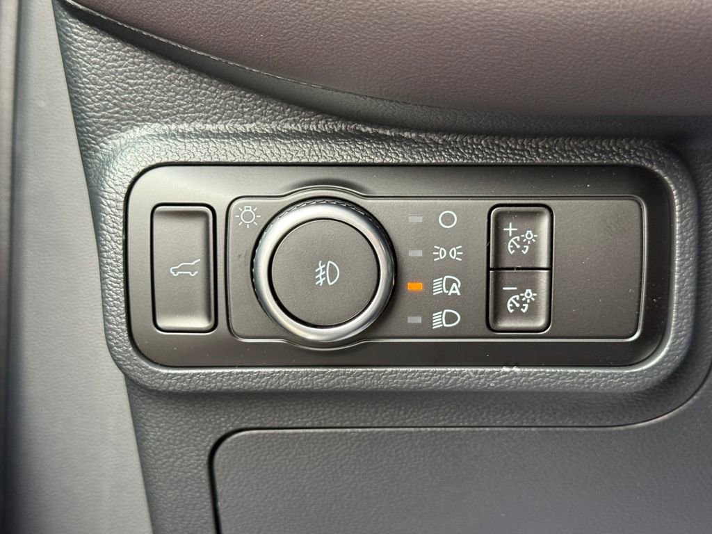 New 2026 Ford Explorer Platinum image 25