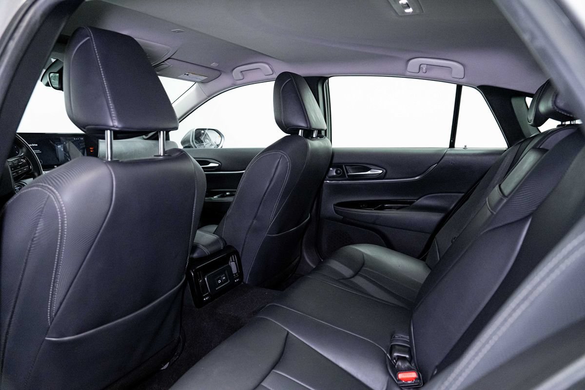 Used 2023 Toyota Mirai w/ Advanced Technology Package RWD image 17