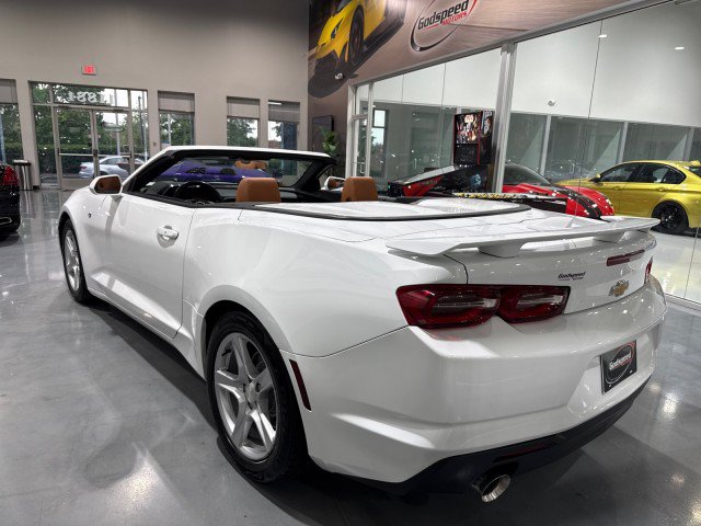 Used 2021 Chevrolet Camaro LT RWD image 29