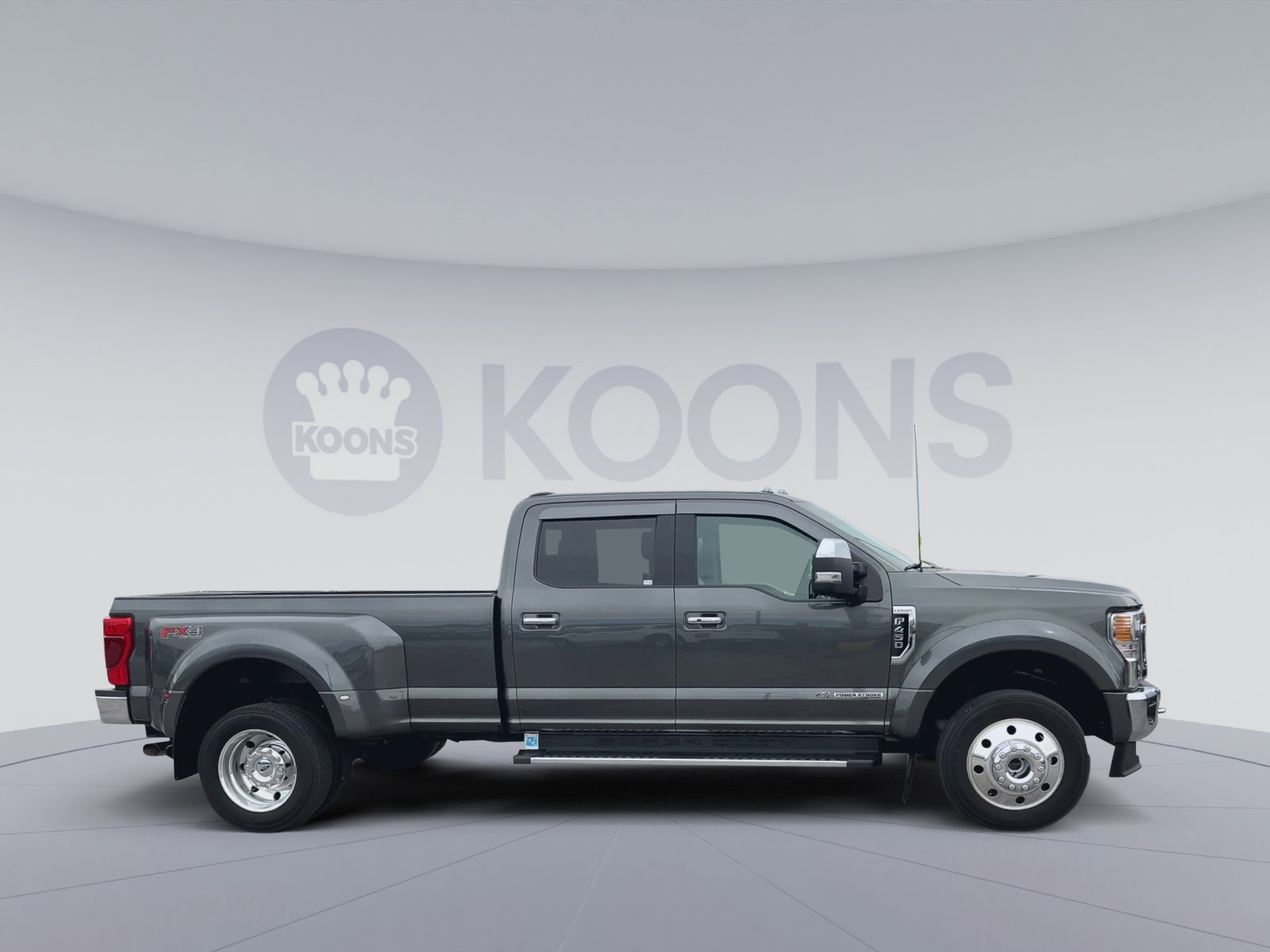 Used 2020 Ford F450 Lariat w/ Lariat Ultimate Package AWD/4WD image 2