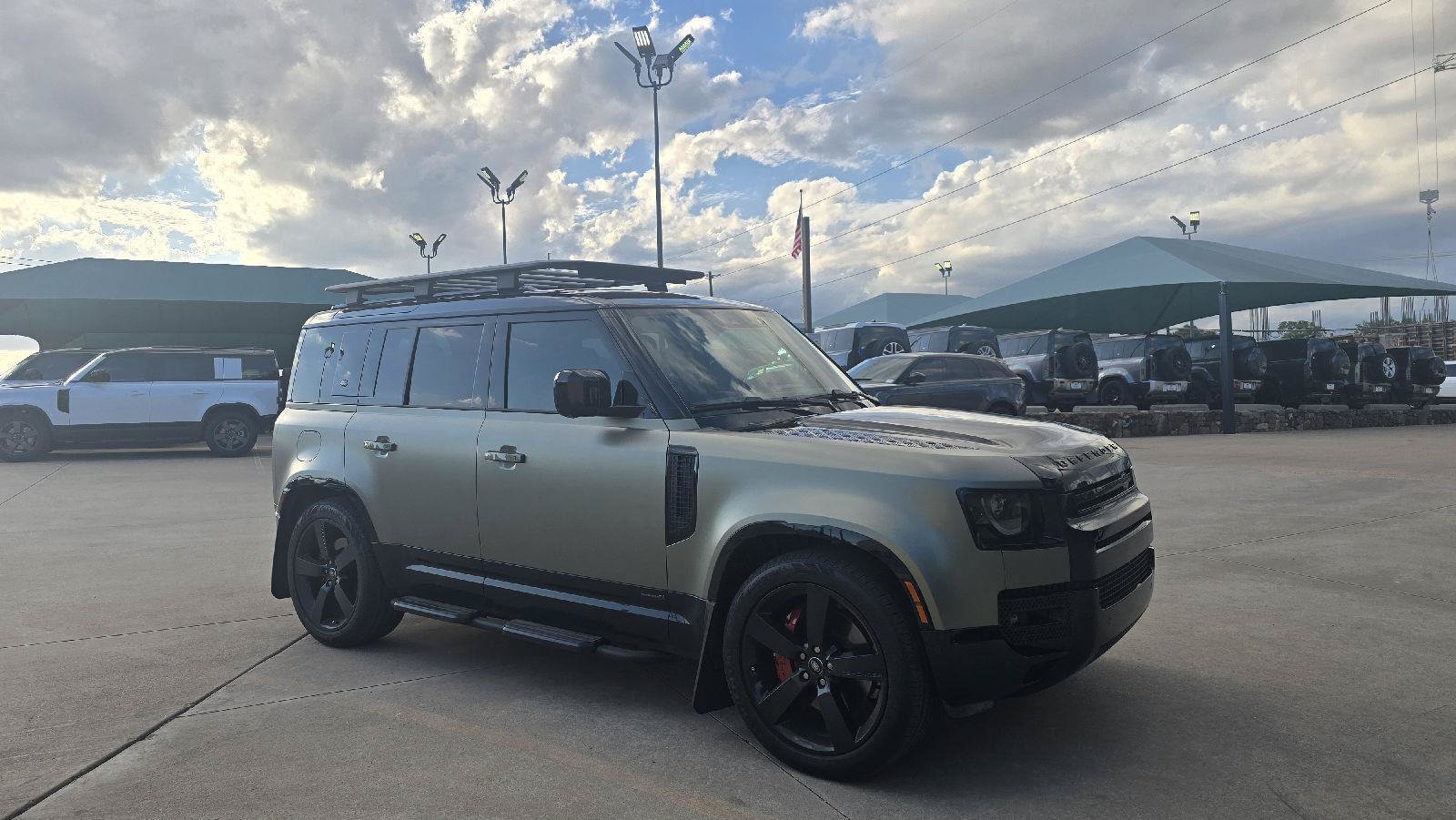 Used 2024 Land Rover Defender 110 X AWD/4WD image 5