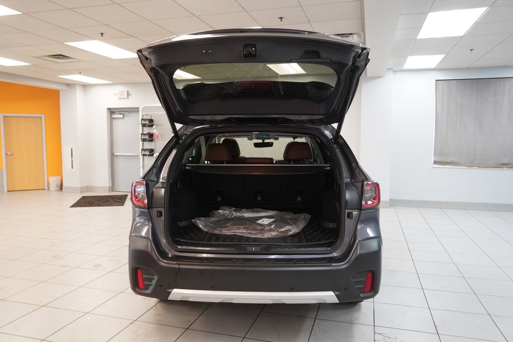Used 2022 Subaru Outback Touring XT w/ Popular Package #2 AWD/4WD image 11
