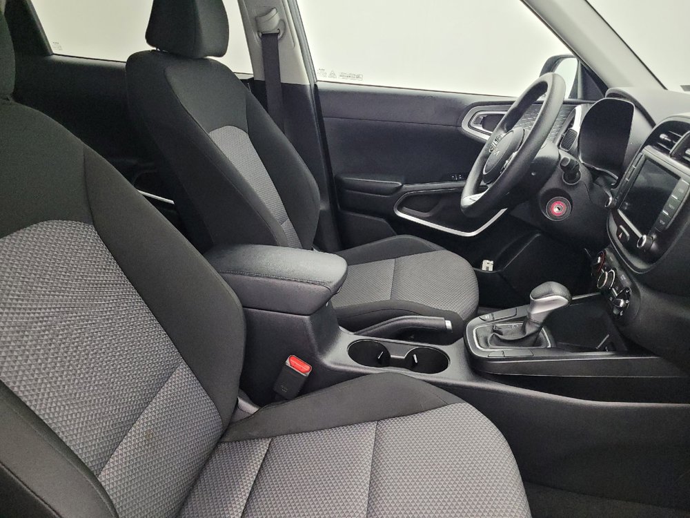Used 2023 Kia Soul LX w/ LX Technology Package image 21