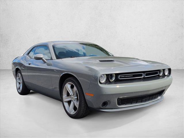 Used 2018 Dodge Challenger SXT w/ Super Sport Group (SS/T) RWD image 4